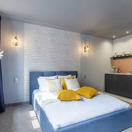 D&c Market Square Aparthotel 3*