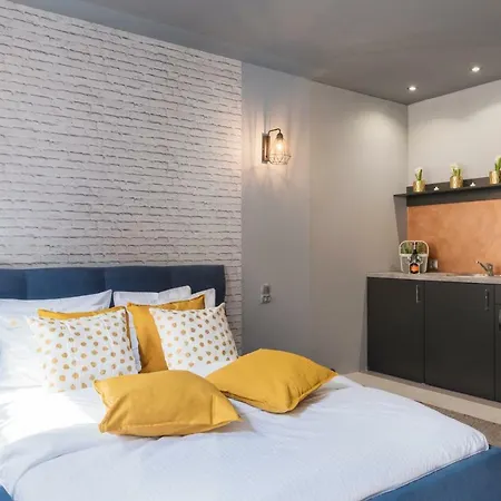 Aparthotel D&c Market Square 3*