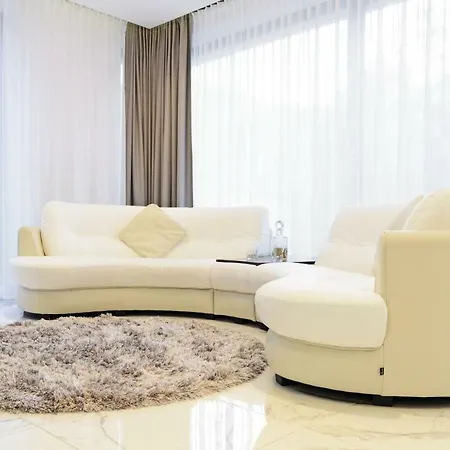 D&c Market Square Aparthotel